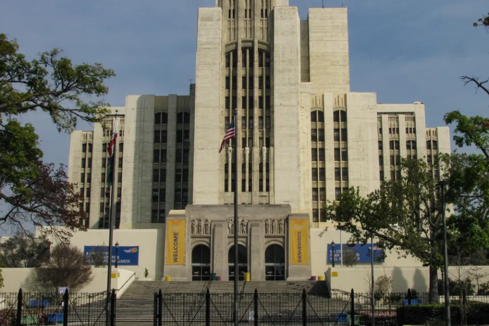 Front view of Art Deco 1933 Los Angeles County General Hospital building